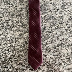 Kenneth Cole Spotted Maroon Tie